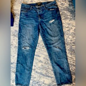 Woman’s size 6 lucky jeans